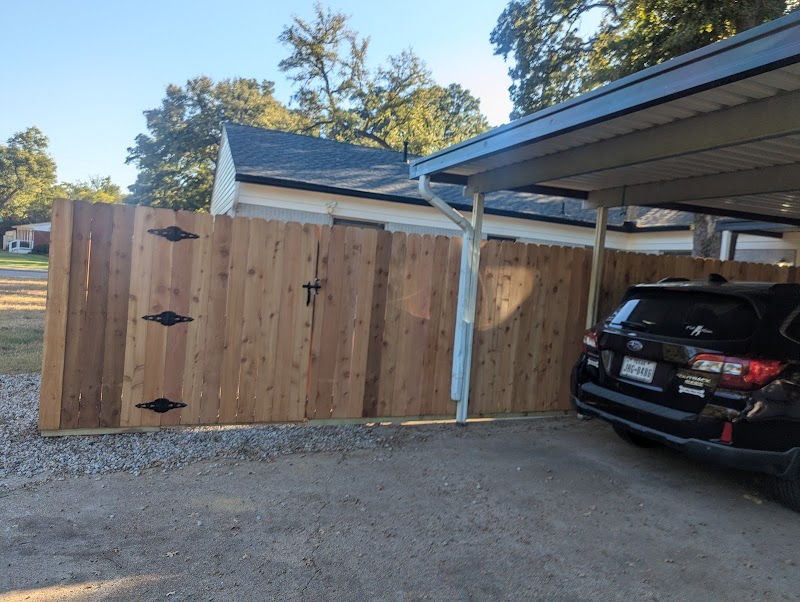 Buzz Custom Fence