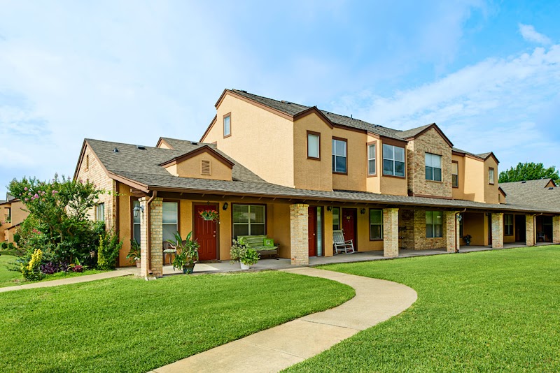 Courtyards at Kirnwood Apartment Homes