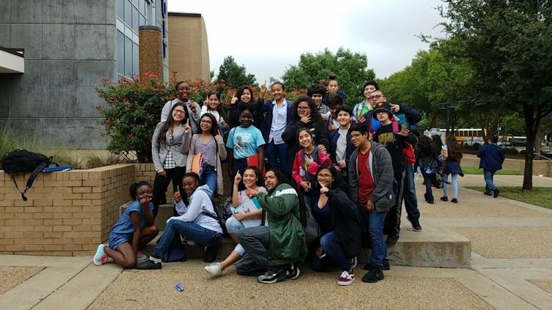 Dallas Environmental Science Academy Middle School