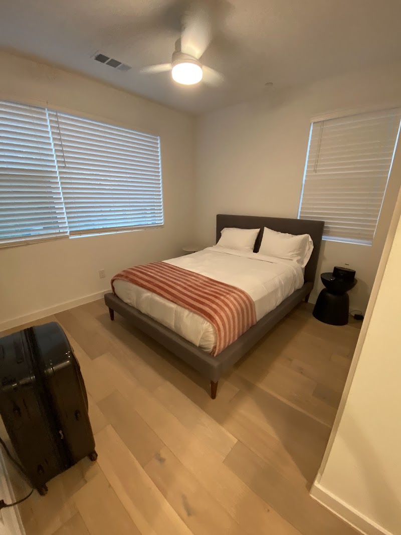 Guestwiser Apartments District Arts Bishop