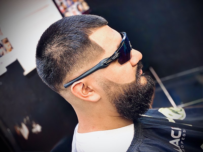 Heads up barbershop