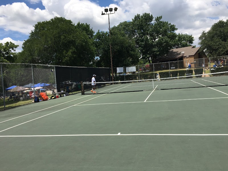 Kiest Tennis Center
