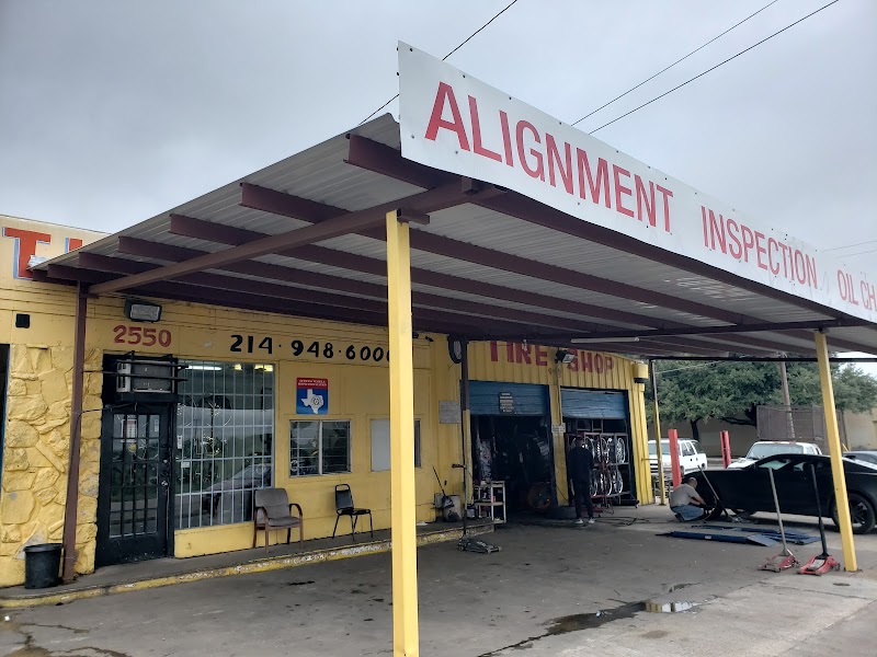 Oakcliff Wheels & Tires
