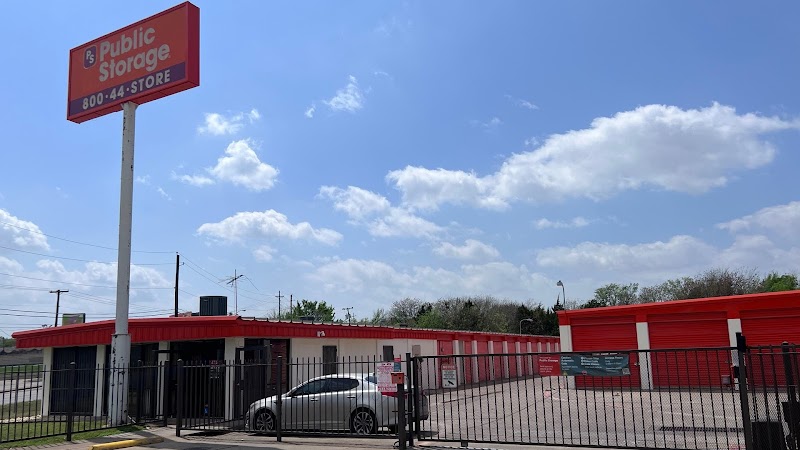 Public Storage