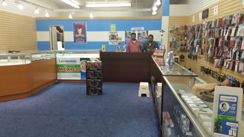 Wireless Studio Cell Phone Store